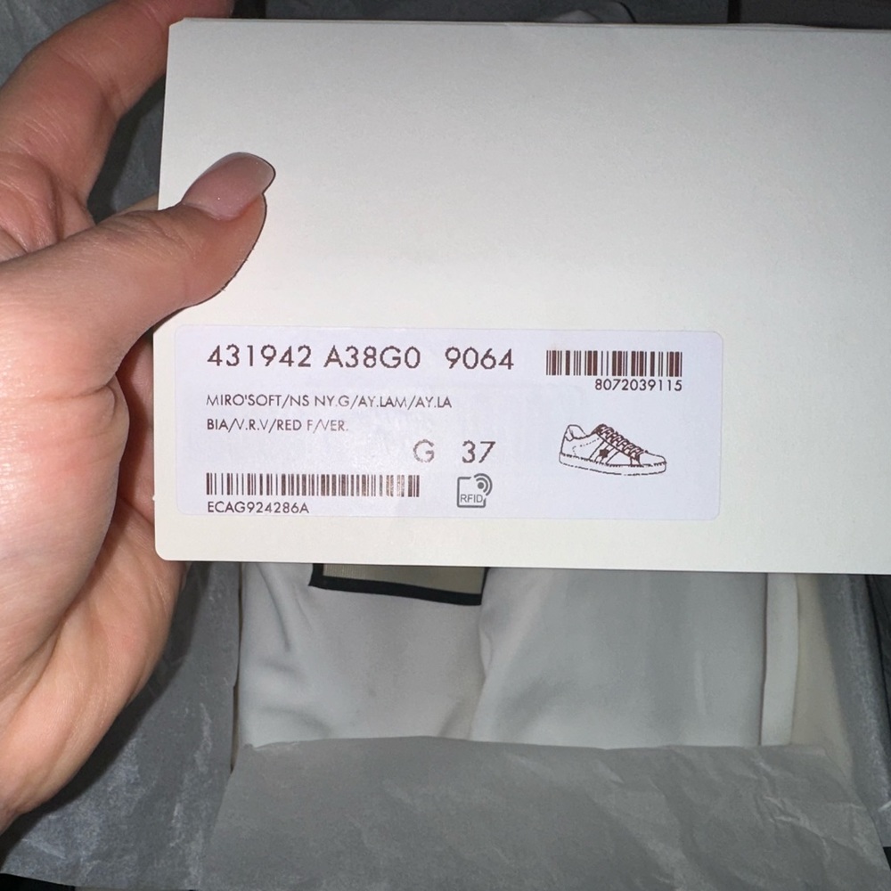 GUCCI WOMENS ACE SNEAKER - Picture 12 of 13